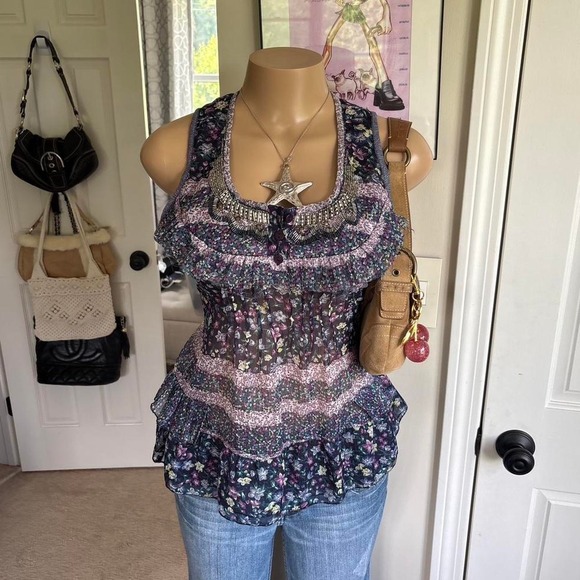 Tops - y2k 2000s fairy floral ruffle Henley tank top